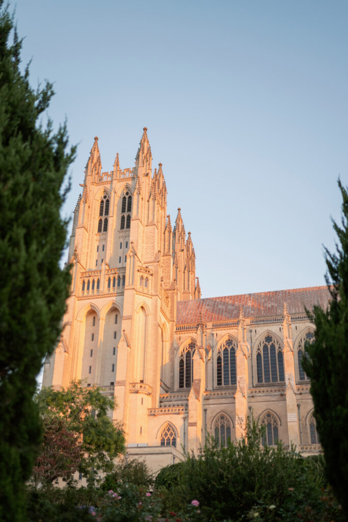 senior portraits at the washington national cathedral in washington dc