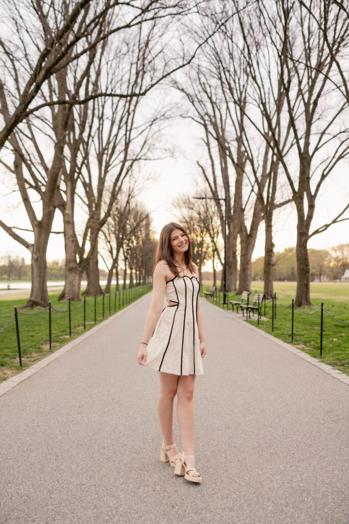 senior portraits at the national mall in washington dc